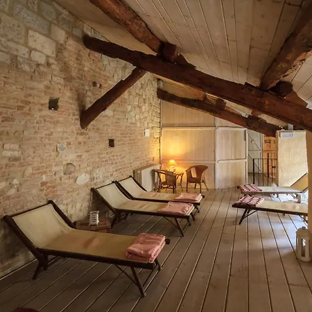 مزرعة للإقامة Ca' San Sebastiano Wine & Camino